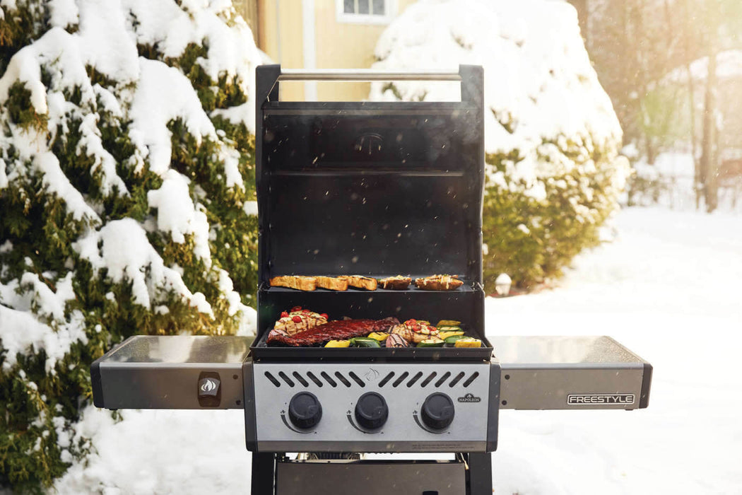 Napoleon Freestyle™ 365 Gas Grill